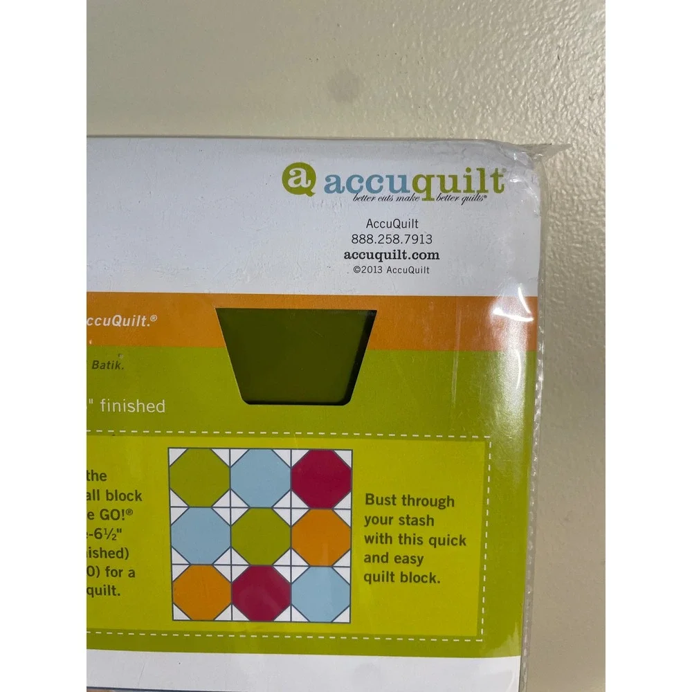 AccuQuilt GO! Snowball 6 Inch Finished Fabric Cutting Die 55330 New